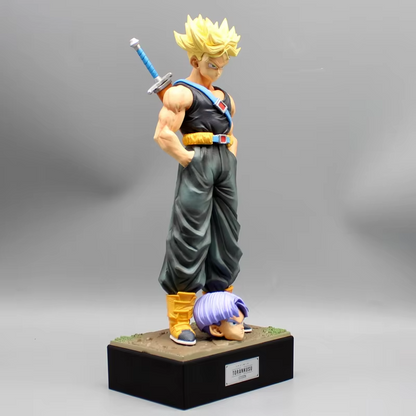 Figura Mirai Trunks SSJ - Dragon Ball Z™