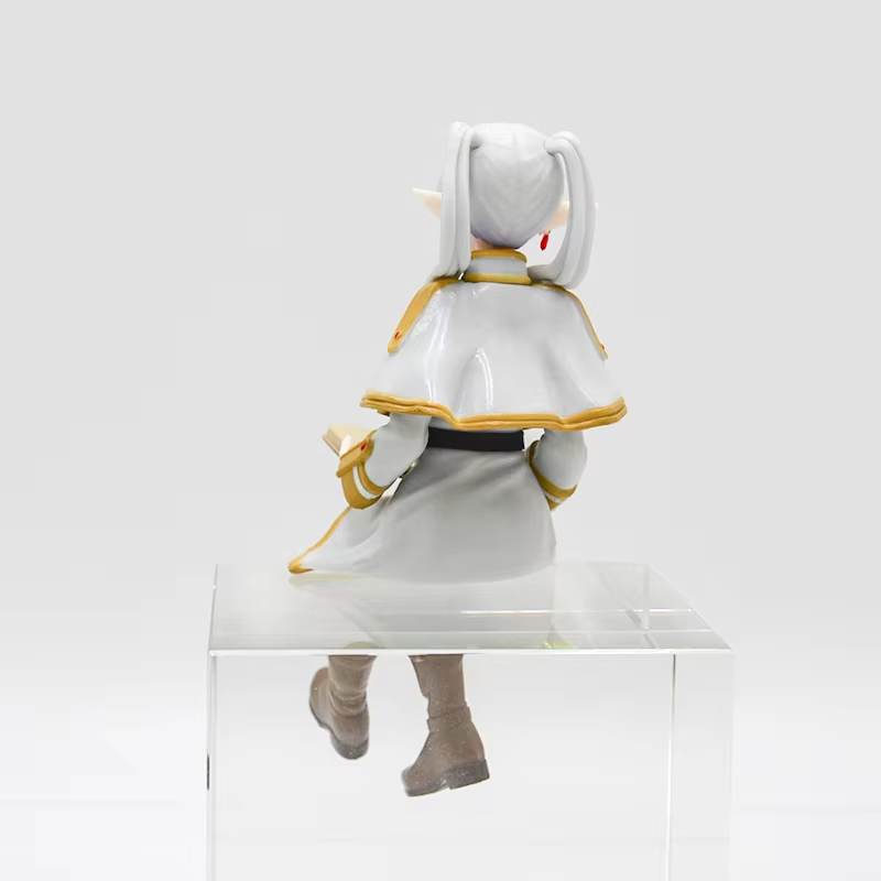Figura Frieren "Sentada" - Frieren™