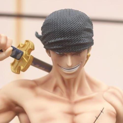 Figura Roronoa Zoro - One Piece™